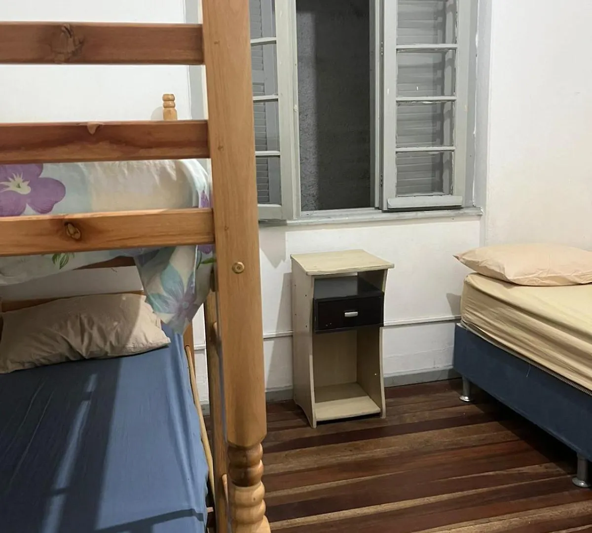 Hostel Proximo A Shopping Total - Rodoviaria - Hosp Presidente Vargas Porto Alegre 0*,  Brasilien