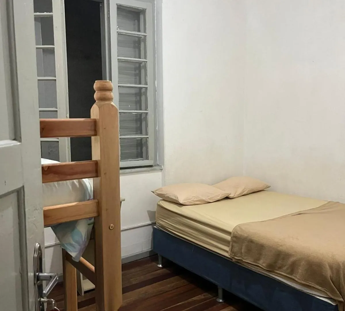 Hostel Proximo A Shopping Total - Rodoviaria - Hosp Presidente Vargas Porto Alegre Brasilien