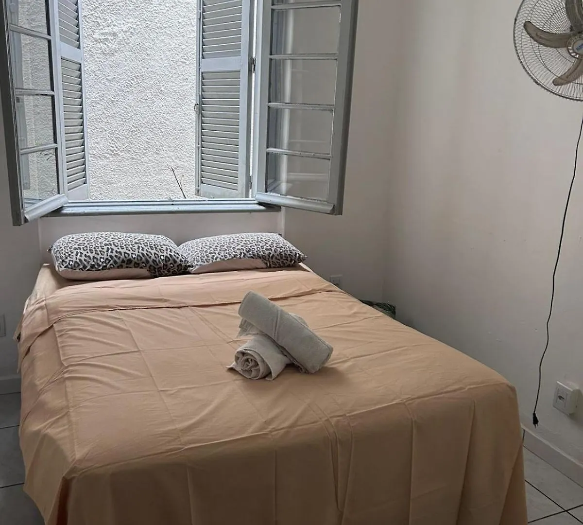 Hostel Proximo A Shopping Total - Rodoviaria - Hosp Presidente Vargas Porto Alegre 0*,