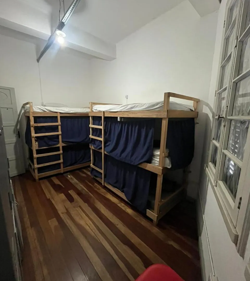 Hostel Proximo A Shopping Total - Rodoviaria - Hosp Presidente Vargas Porto Alegre 0*,